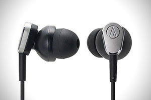 noise-canceling-earbuds